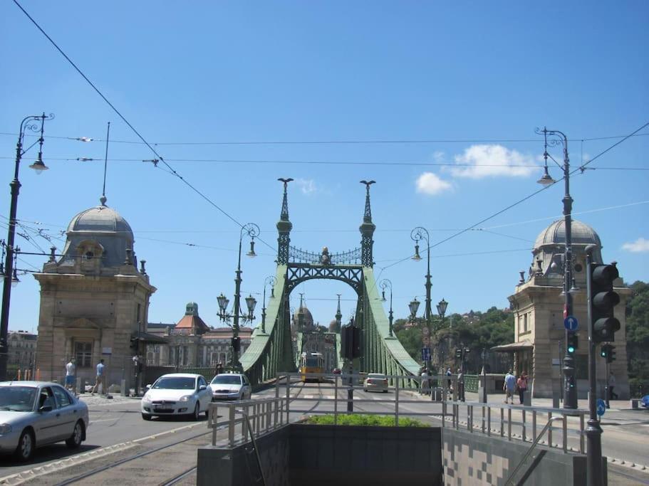 Raday Street - Your Own Ruin Pub In Apartamento Budapest